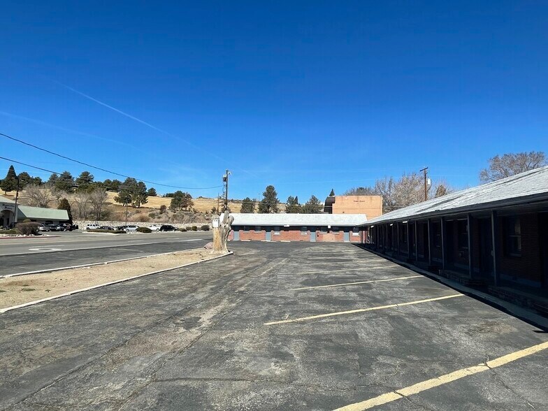 More Photos Of 2091 W 4th St, Reno Hotel For Sale