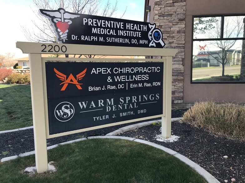 More Photos Of 2200 E Warm Springs Ave, Boise Medical For Lease