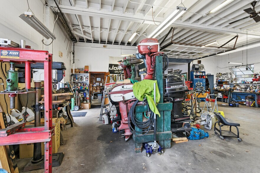 More Photos Of 100 Water St, Menasha General Retail For Sale