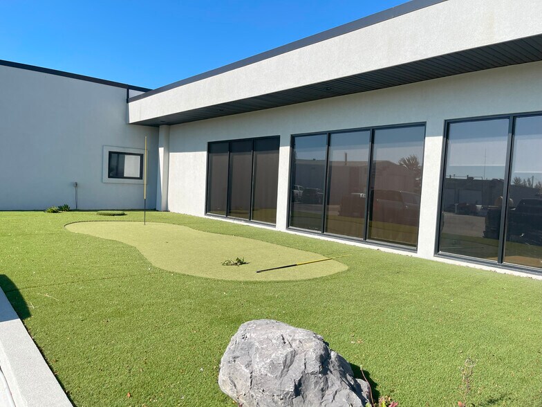 More Photos Of 10720 209th St, Edmonton Service For Sale