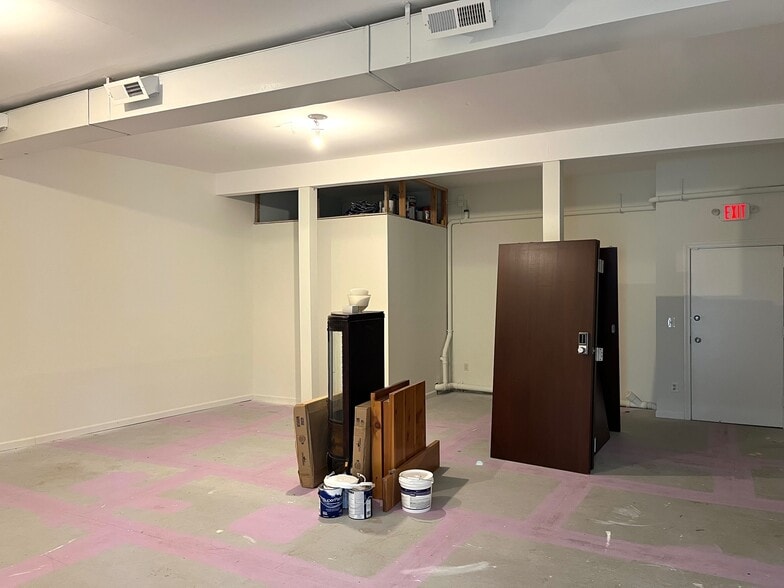 More Photos Of 1 Danbury Rd, Wilton General Retail For Lease