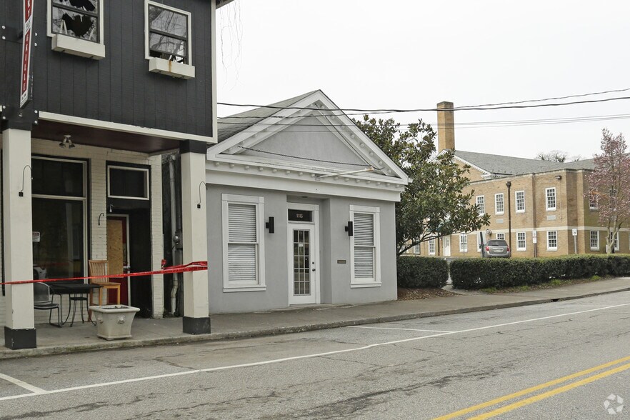 More Photos Of 116 Hotel Ave, Knoxville Office For Lease