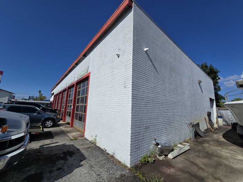 More Photos Of 1137 US Highway 19, Holiday Auto Repair For Sale