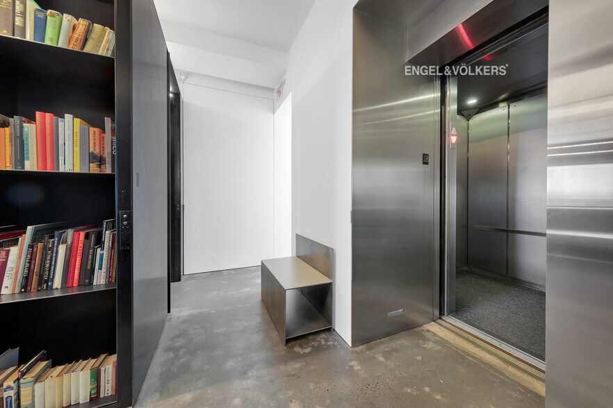 More Photos Of 543-545 W 25th St, New York Loft Creative Space For Sale