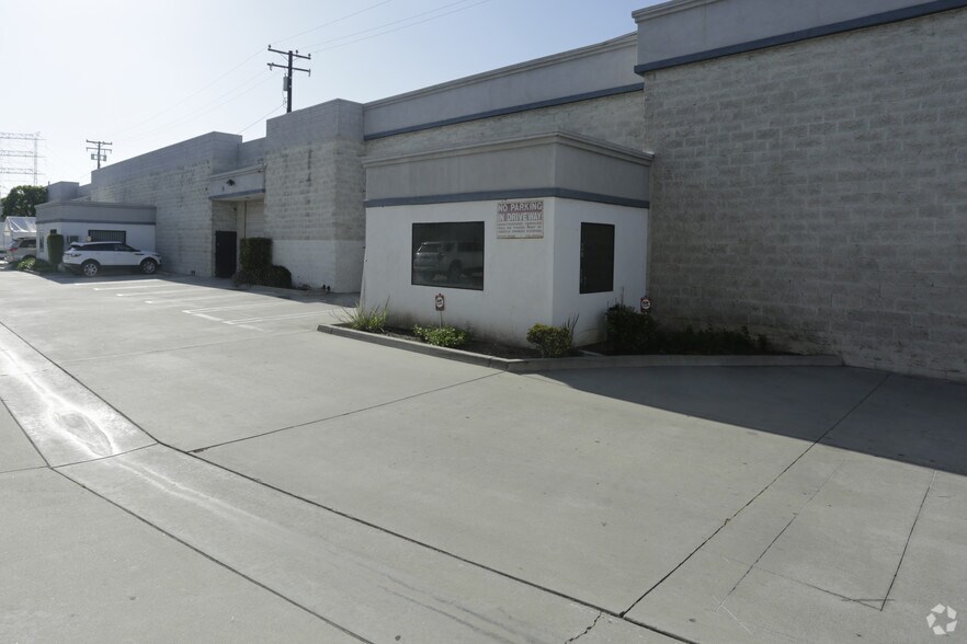 More Photos Of 14044 Garfield Ave, Paramount Manufacturing For Lease