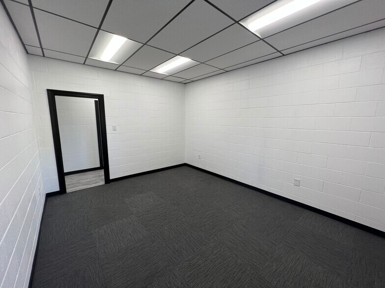 More Photos Of 1821 E Nine Mile Rd, Highland Springs Office For Lease