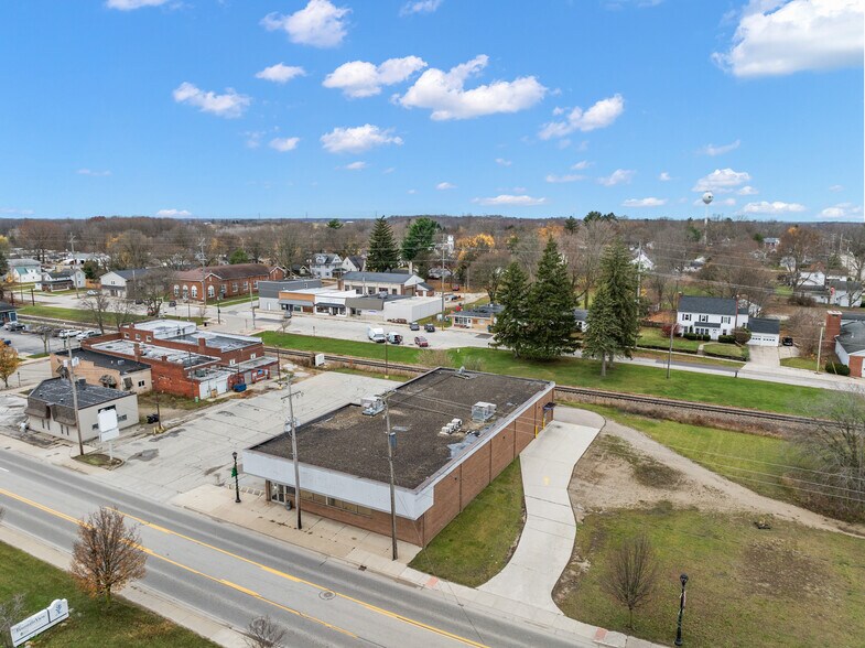 More Photos Of 43 S Maple St, Grant Freestanding For Sale