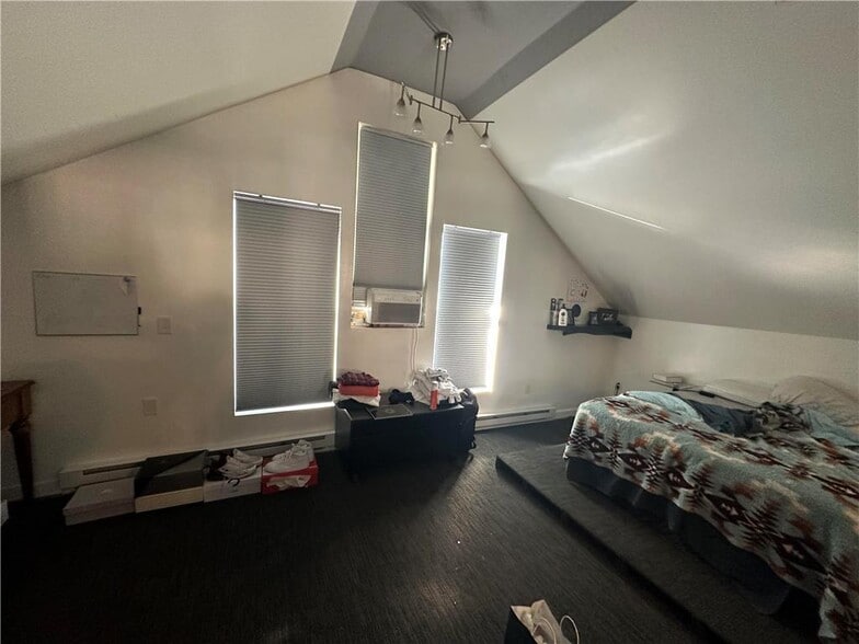 More Photos Of 7 Lehigh St, Catasauqua Restaurant For Sale
