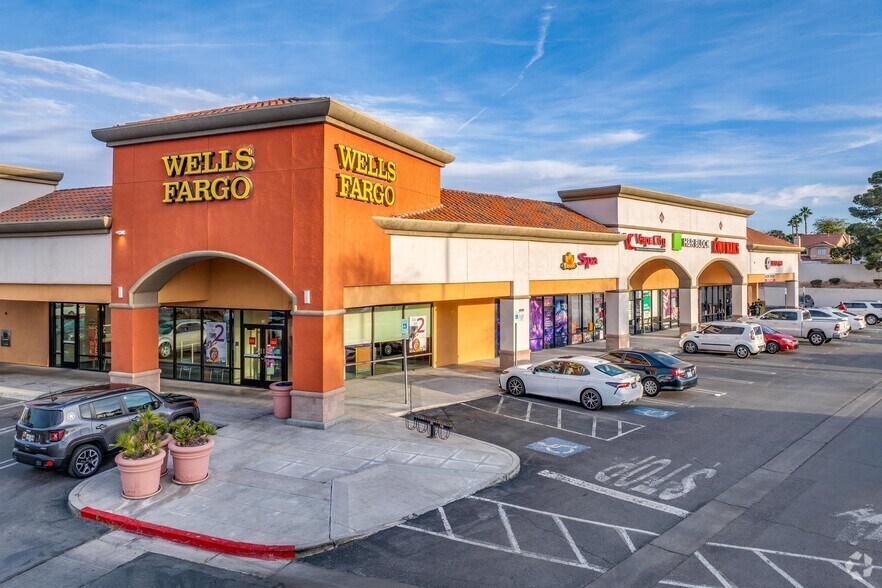 More Photos Of 445-525 E Windmill Ln, Las Vegas Unknown For Lease
