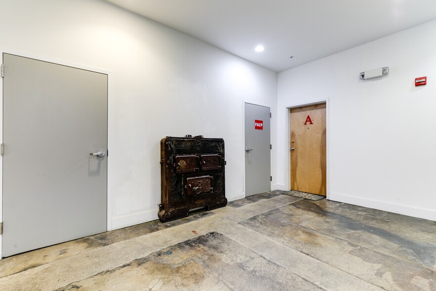 More Photos Of 141 E Wythe St, Petersburg Apartments For Sale