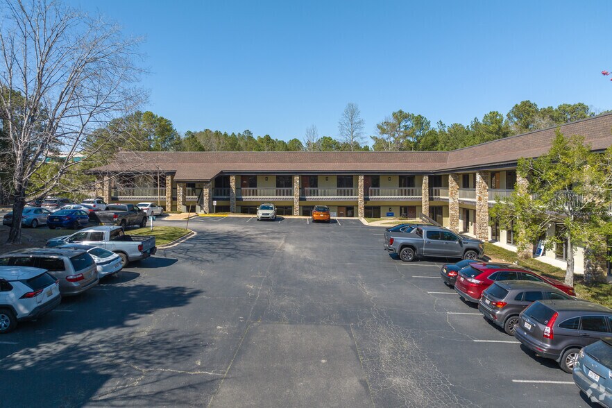 More Photos Of 200 Cahaba Park Cir, Birmingham Coworking Space