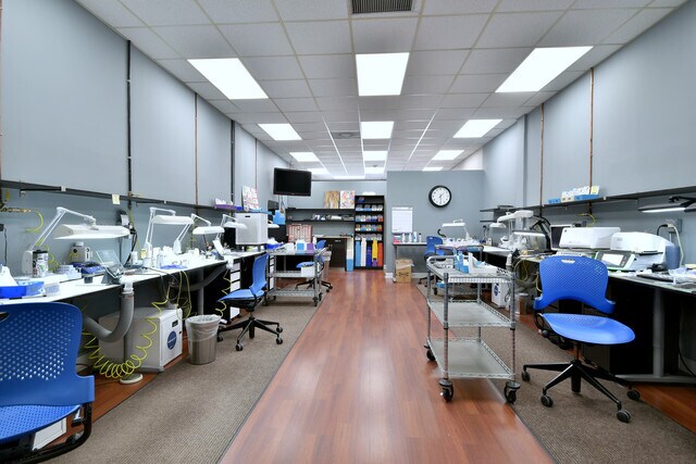 More Photos Of 1024-1036 Busse Hwy, Park Ridge Showroom For Lease