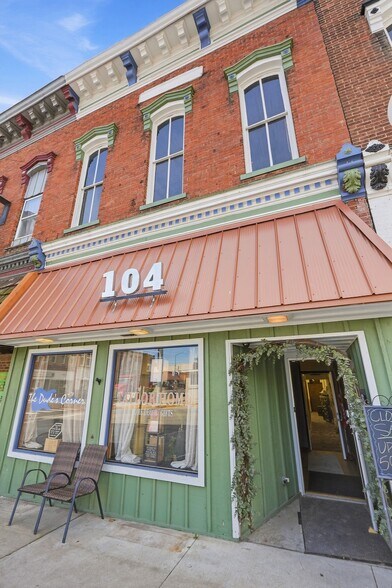 More Photos Of 104 W Main St, Albion General Retail For Sale