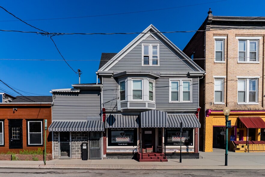 Primary Photo Of 215 3rd St, New Cumberland Apartments For Sale