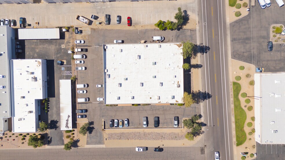 More Photos Of 5202 S 39th St, Phoenix Warehouse For Sale