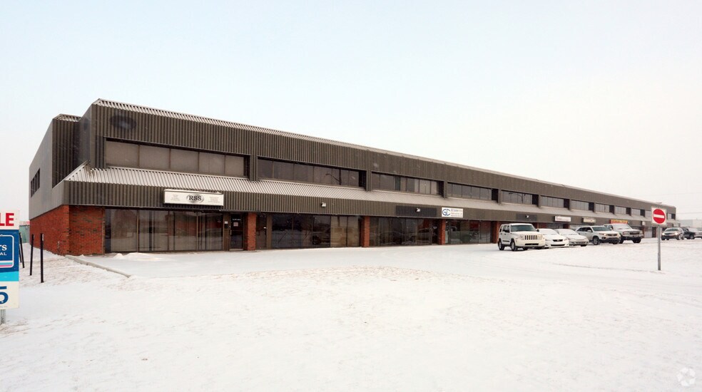More Photos Of 4407 66 Av, Leduc Flex For Lease