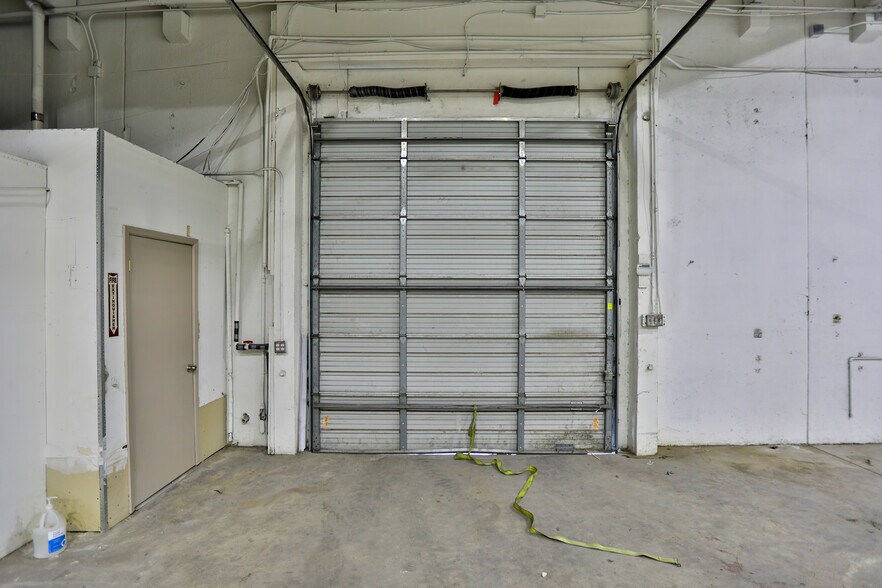 More Photos Of 4728 Goldfield, San Antonio Unknown For Lease