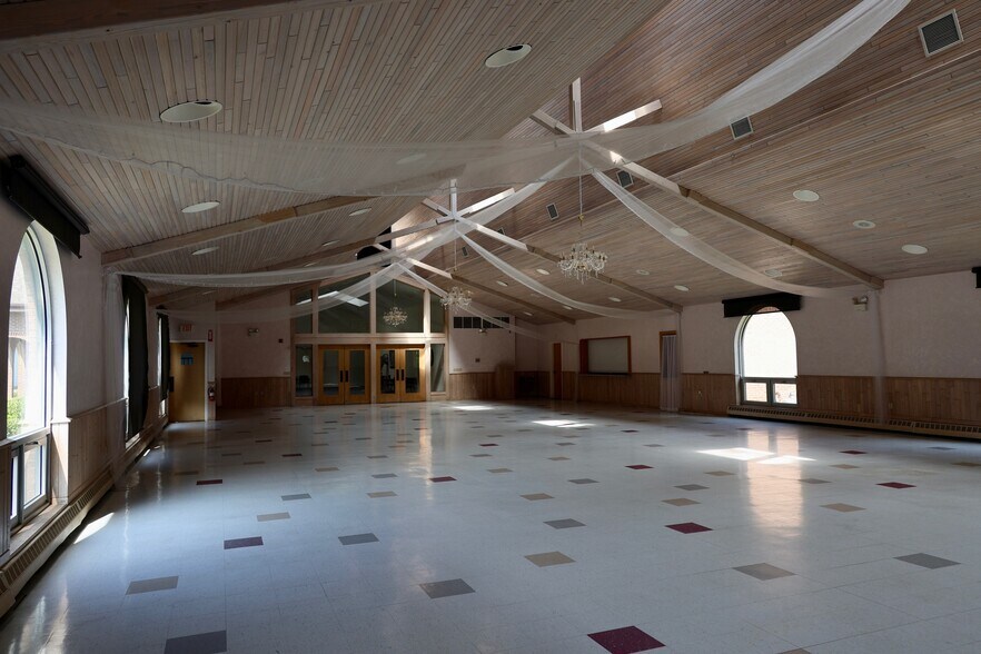 More Photos Of 5335 S.Sandusky Rd Rd, Peck Flex For Sale