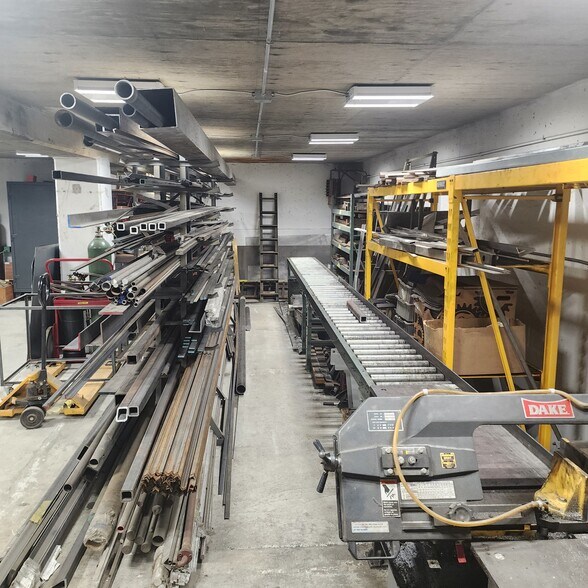 More Photos Of 100 Lawton St, Torrington Manufacturing For Lease