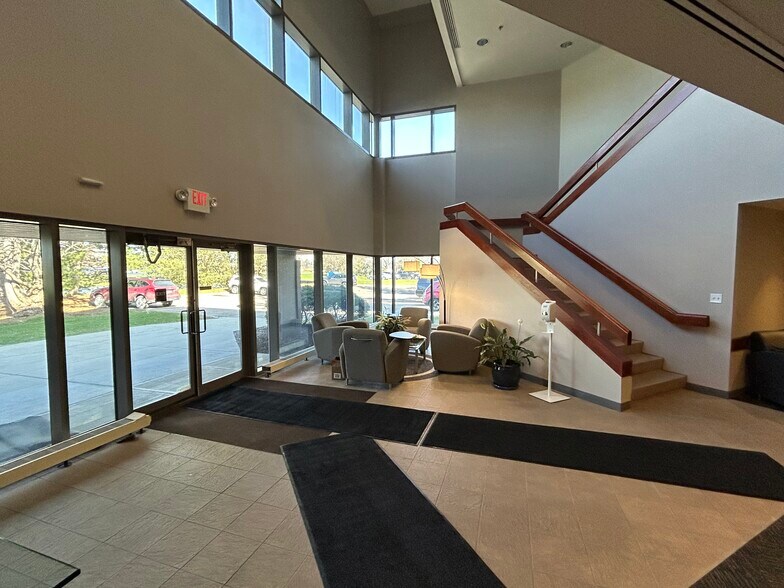 More Photos Of 5989 Tahoe Dr SE, Grand Rapids Medical For Sale