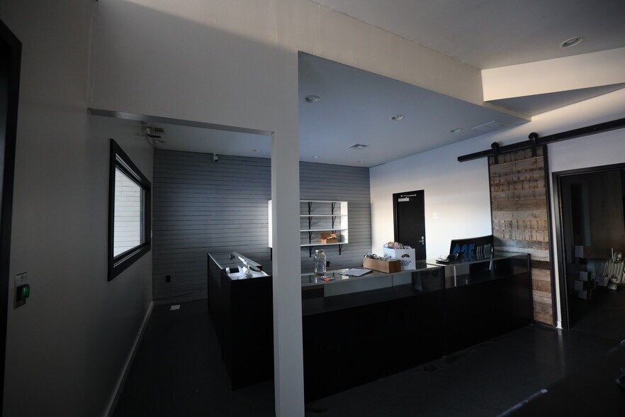 More Photos Of 710 N Broadway Ave, Oklahoma City Storefront For Lease