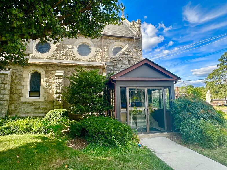 More Photos Of 600 Cooks Ln, Baltimore Religious Facility For Sale