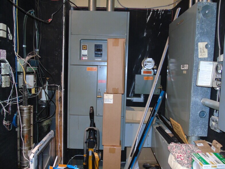 More Photos Of 370 E Main St, Ansonia Restaurant For Sale