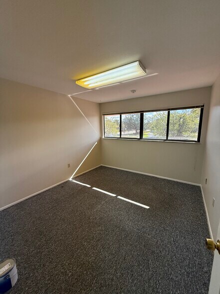 More Photos Of 5550 26th St, Bradenton Medical For Sale