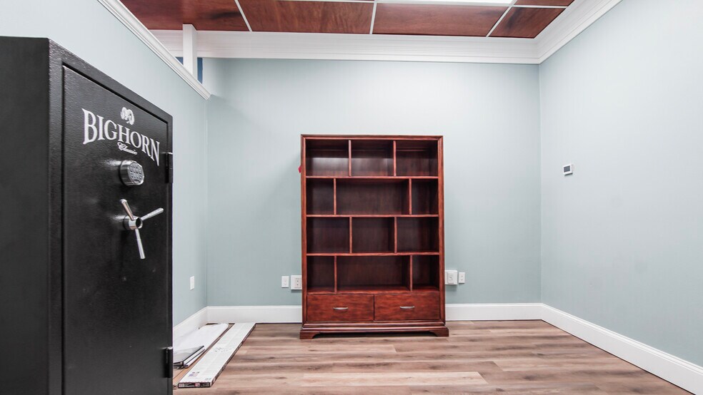 More Photos Of 308 Williams Ave, Port Saint Joe Storefront For Sale