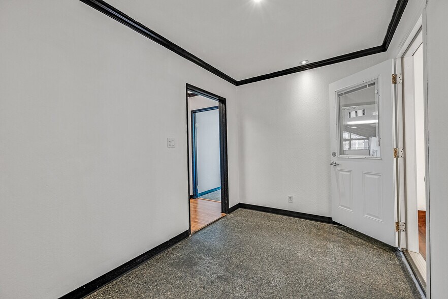 More Photos Of 4319 Piedmont Ave, Oakland Storefront Retail Office For Lease