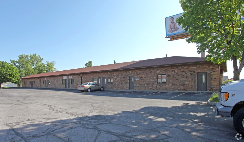 More Photos Of 916 W Coliseum Blvd, Fort Wayne Medical For Lease