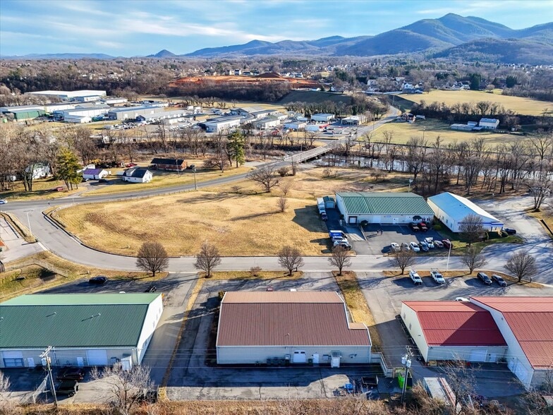 More Photos Of 1405 Mill Race Dr, Salem Industrial For Sale