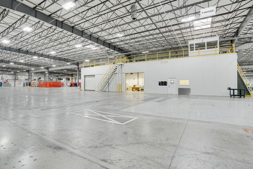 More Photos Of 100 Morgan Olson Way, Ringgold Manufacturing For Lease