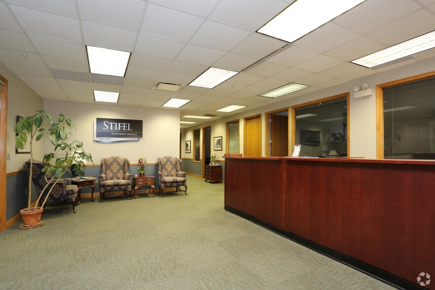 More Photos Of 5439 Durand Ave, Racine Medical For Lease