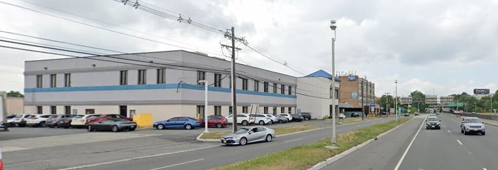 More Photos Of 255 Route 3, Secaucus Medical For Sale