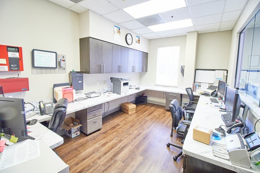 More Photos Of 2419 Highway 121, Bedford Medical For Sale