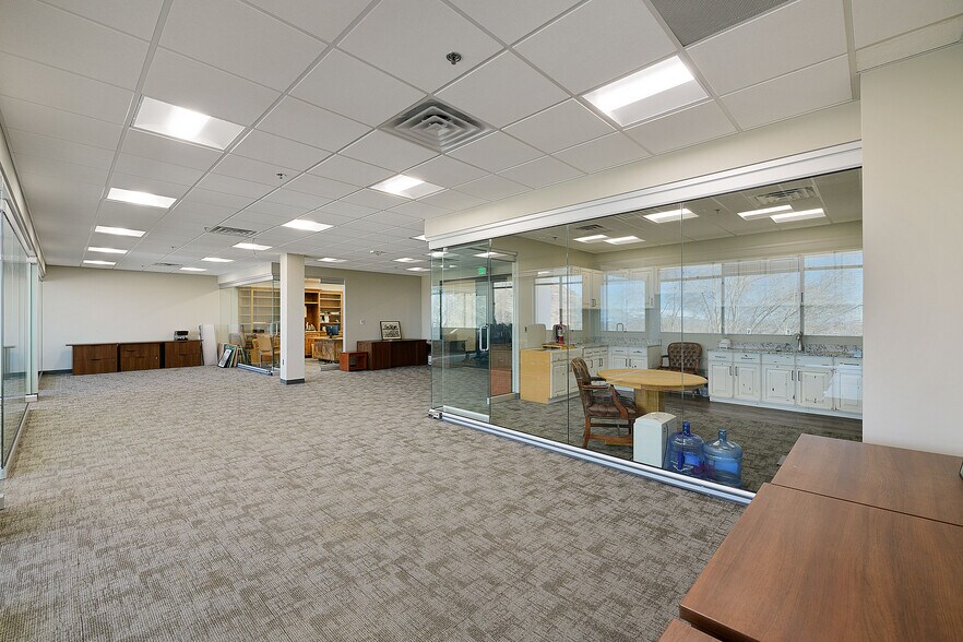More Photos Of 6440 S Wasatch Blvd, Salt Lake City Office For Lease