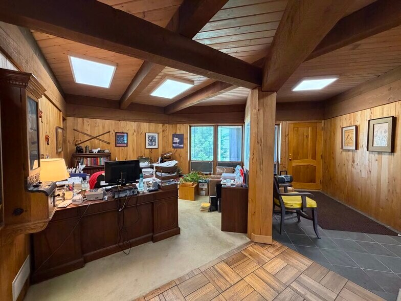 More Photos Of 900 McLean Rd, Cortland Office For Sale