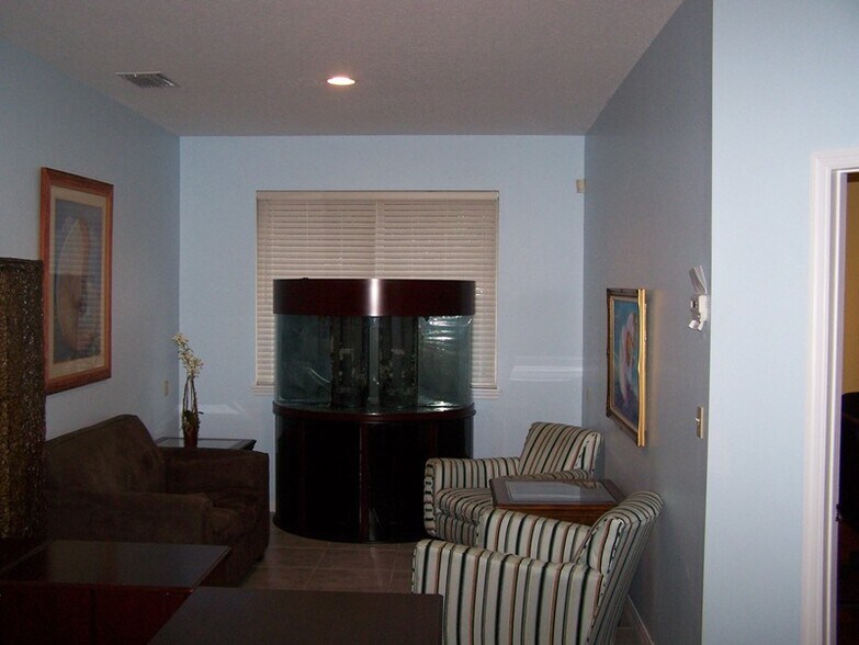 More Photos Of 989 Sebastian Blvd, Sebastian Medical For Sale