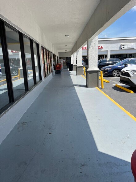 More Photos Of 1217-1239 Kass Cir, Spring Hill Storefront For Lease