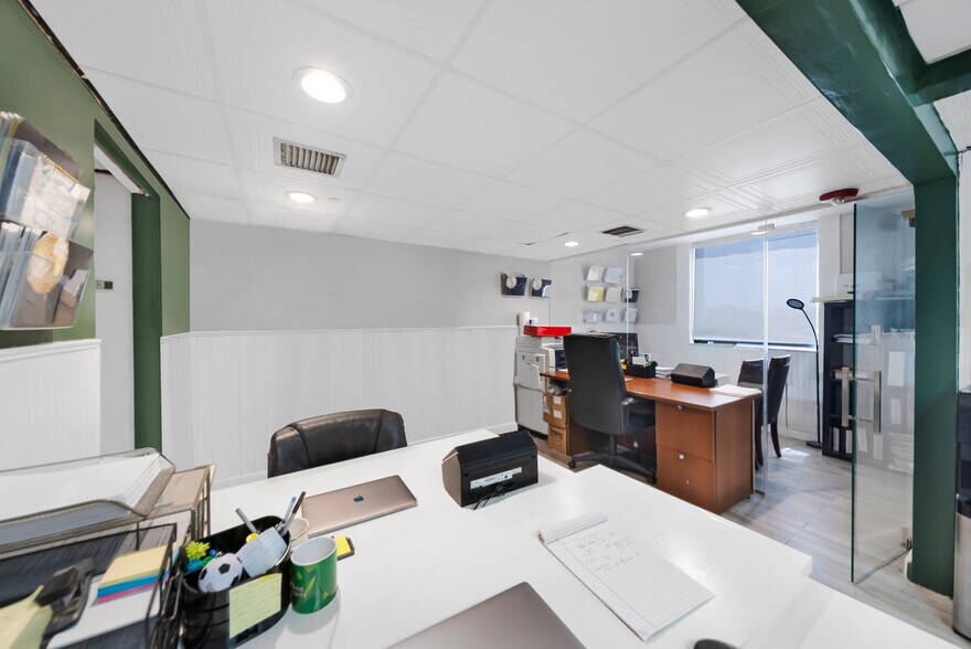 More Photos Of 4011 W Flagler St, Miami Loft Creative Space For Lease