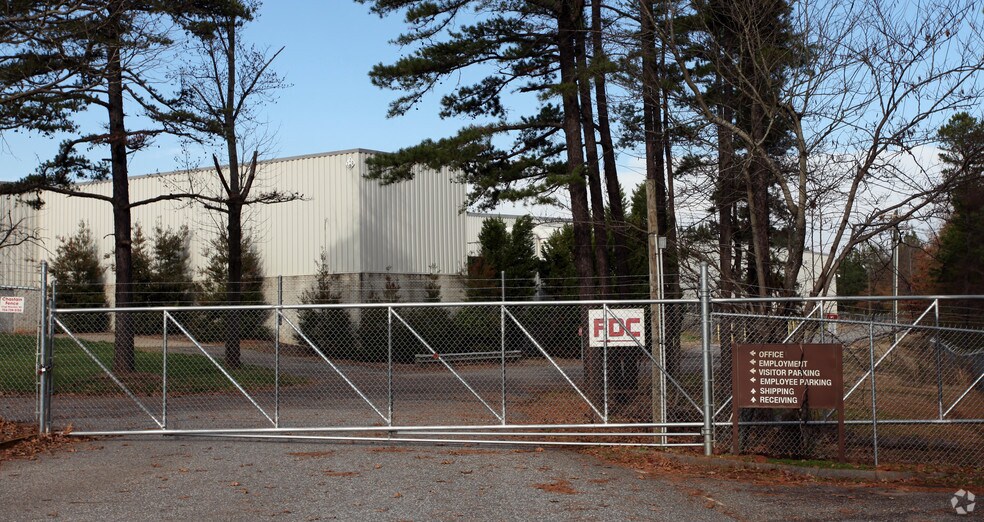 More Photos Of 4401 E Dixon Blvd, Shelby Manufacturing For Lease