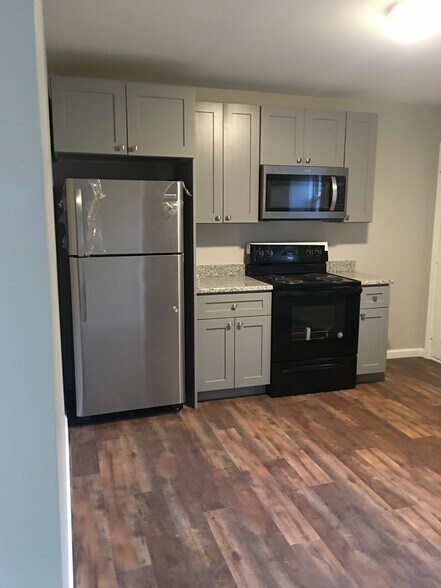 More Photos Of 214 Patricia Ann Dr SE, Dalton Apartments For Sale