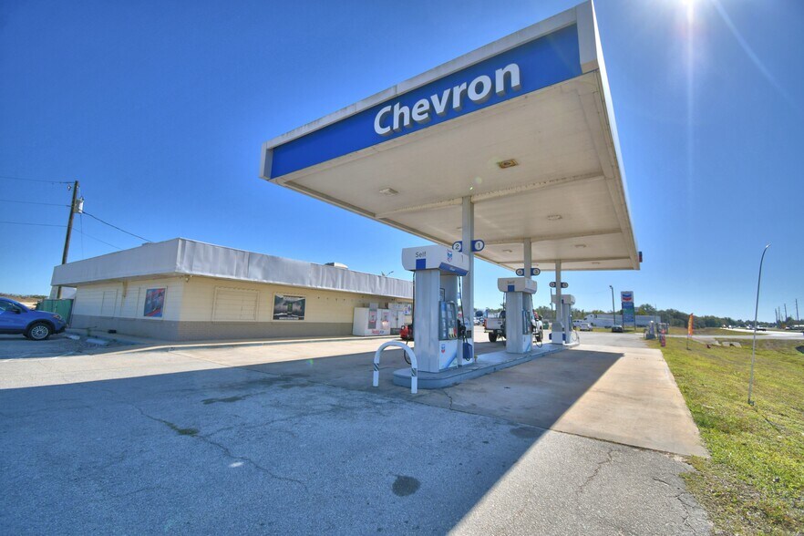 More Photos Of 16311 Highway 27, Lake Wales Service Station For Sale