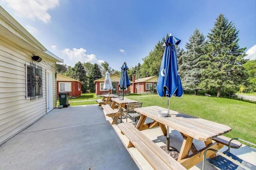 More Photos Of 26211 W IL Route 173, Antioch Restaurant For Sale