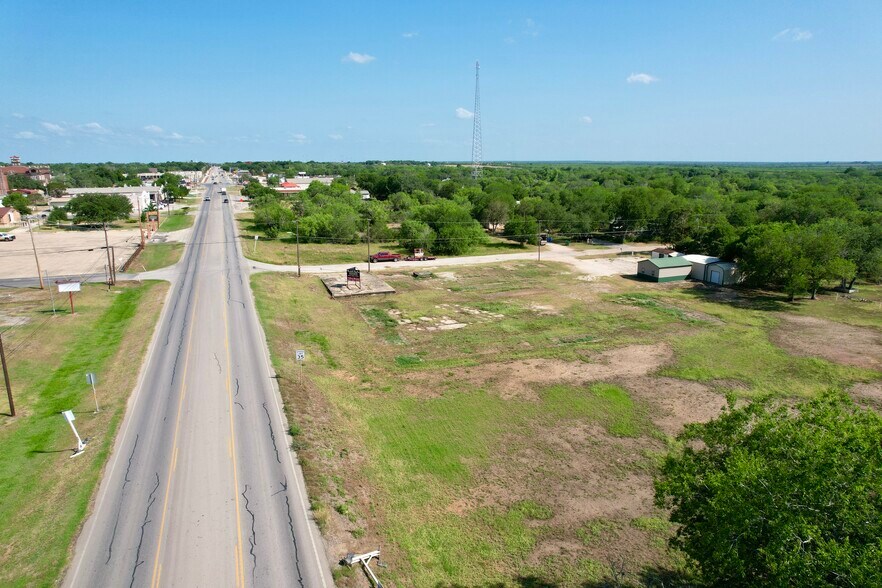 More Photos Of 613 Maple St, Jourdanton Land For Sale