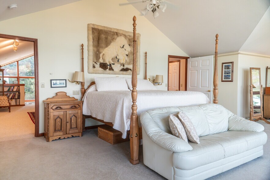 More Photos Of 3702 Squaw Beach Rd, Big Bay Specialty For Sale