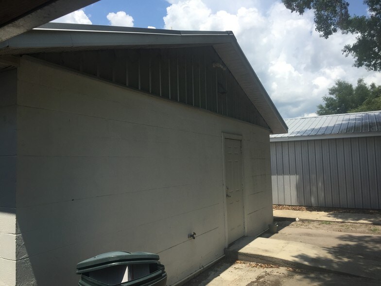 More Photos Of 1401 SW Martin Luther King Jr St, Arcadia General Retail For Lease