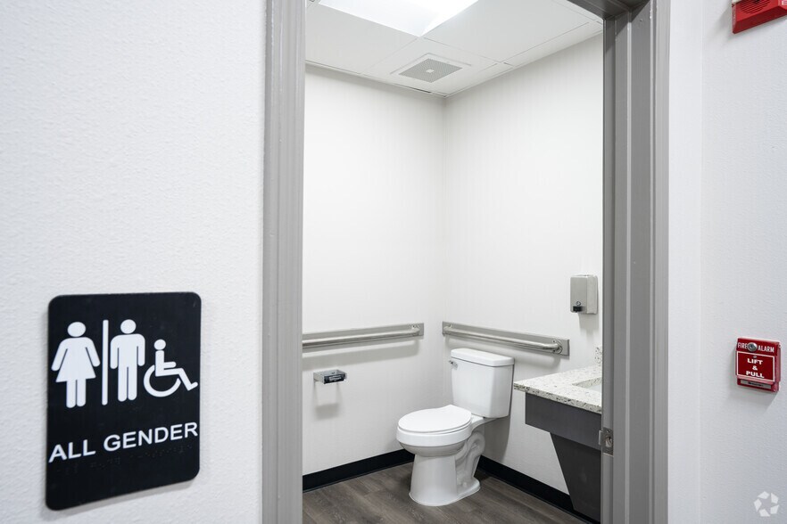 More Photos Of 4151 Jaime Zapata Memorial Hwy, Laredo Medical For Lease