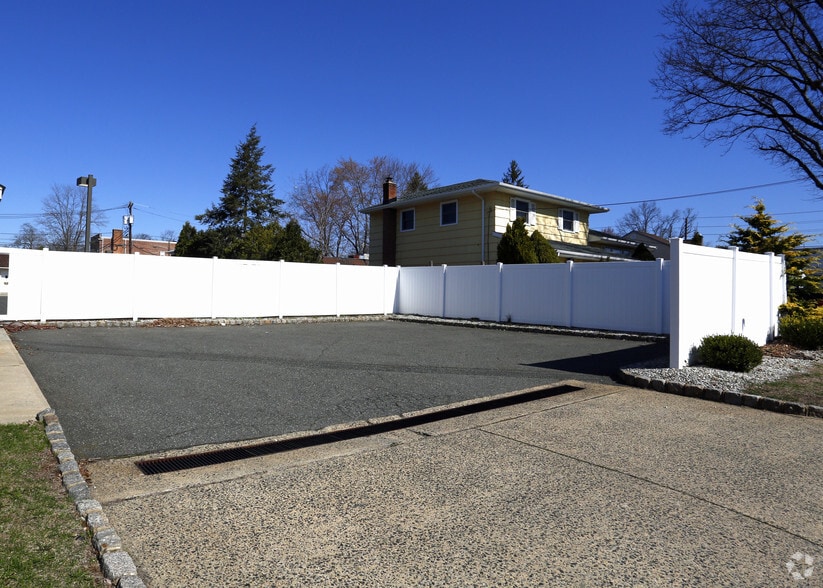 More Photos Of 124 Westfield Ave, Clark Office For Lease